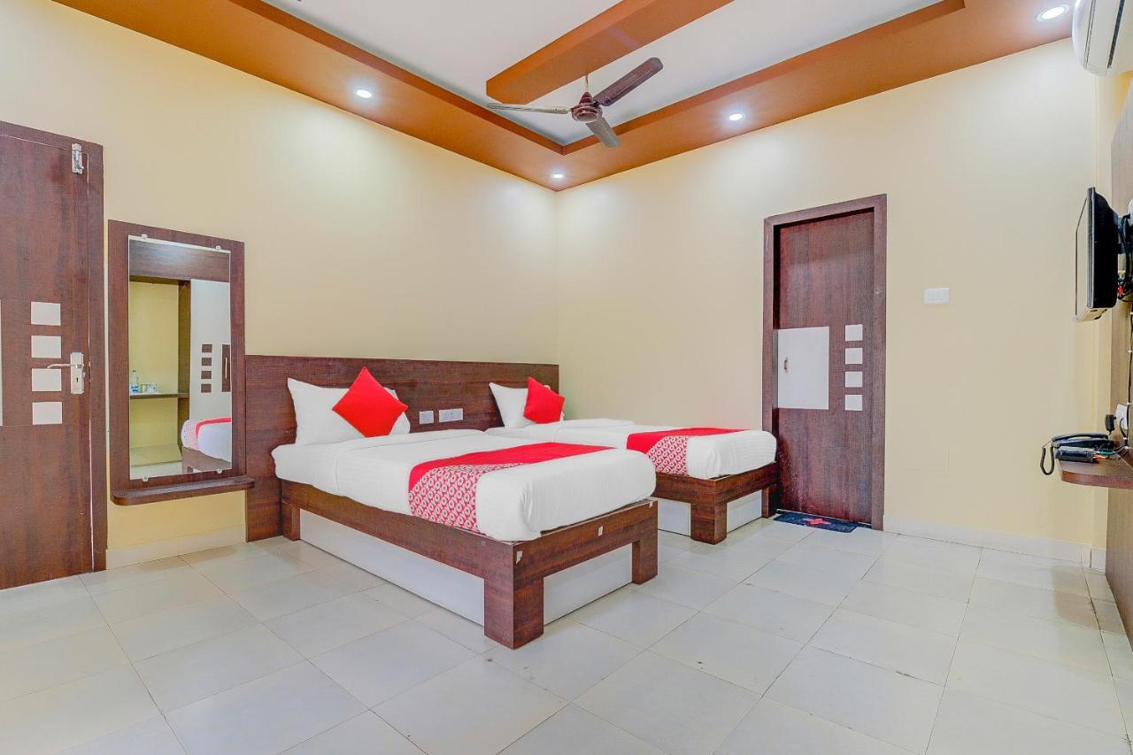 Oyo 13521 Sudhriti Hotel Siliguri Exterior photo